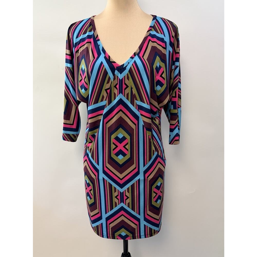 Trina Turk Geometric Dress V-Neck Dolman Bat Sleeve Stretch Medium Resort Mod‎